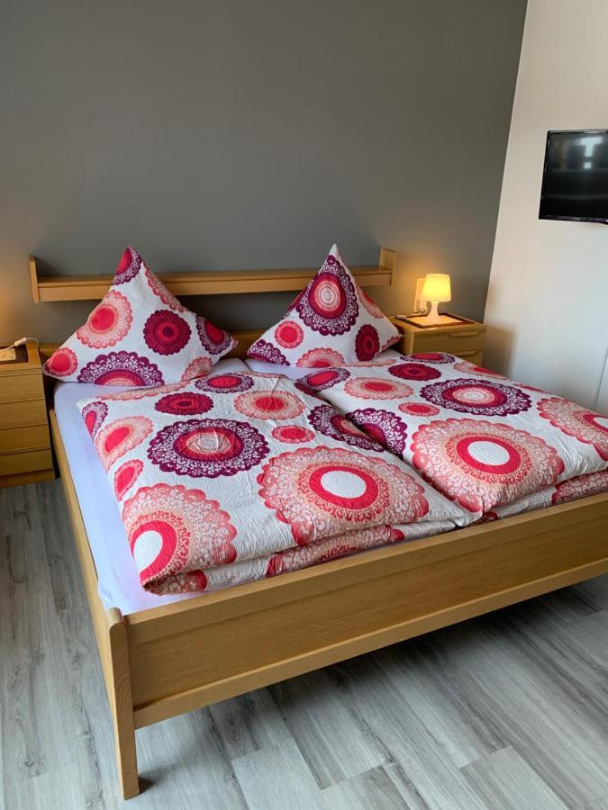 vina am ring Bed and Breakfast Mannebach  Exteriör bild