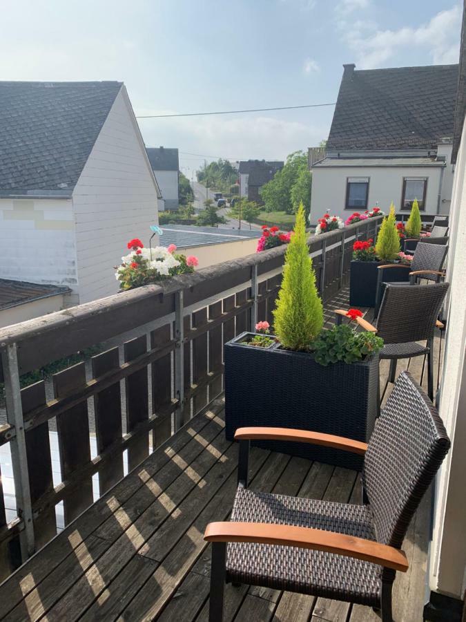 vina am ring Bed and Breakfast Mannebach  Exteriör bild